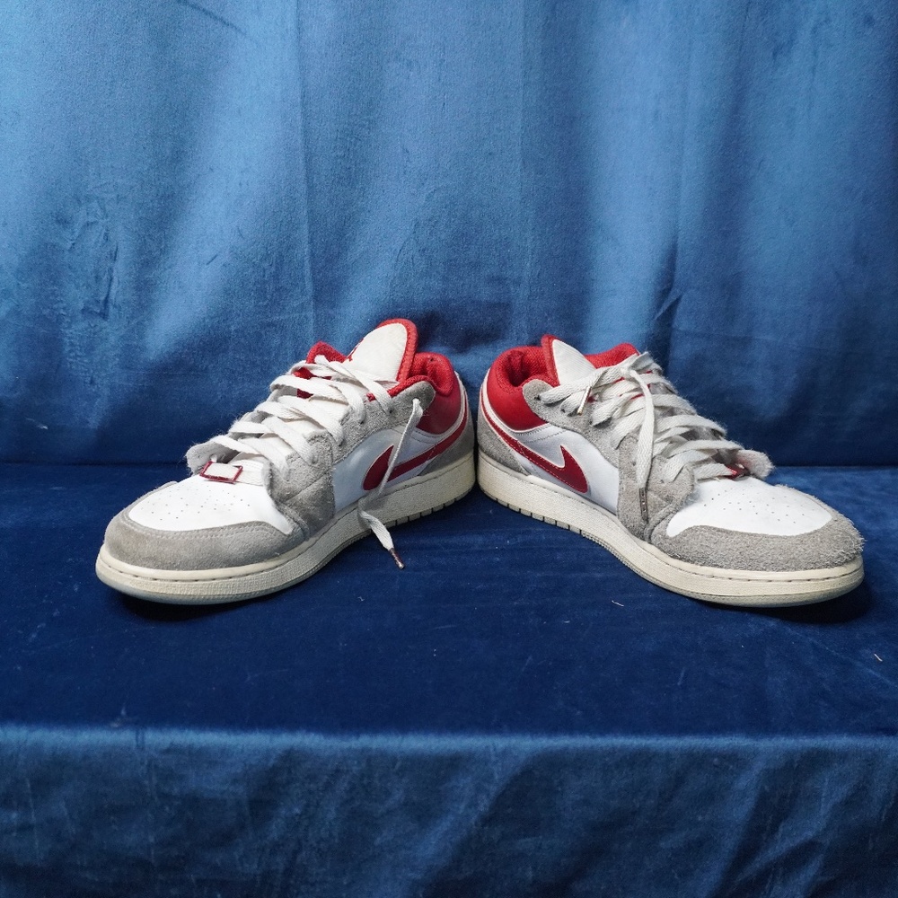 Jordan Youth Air 1 Low GS 553560 130 Triple White - Picture 2 of 6